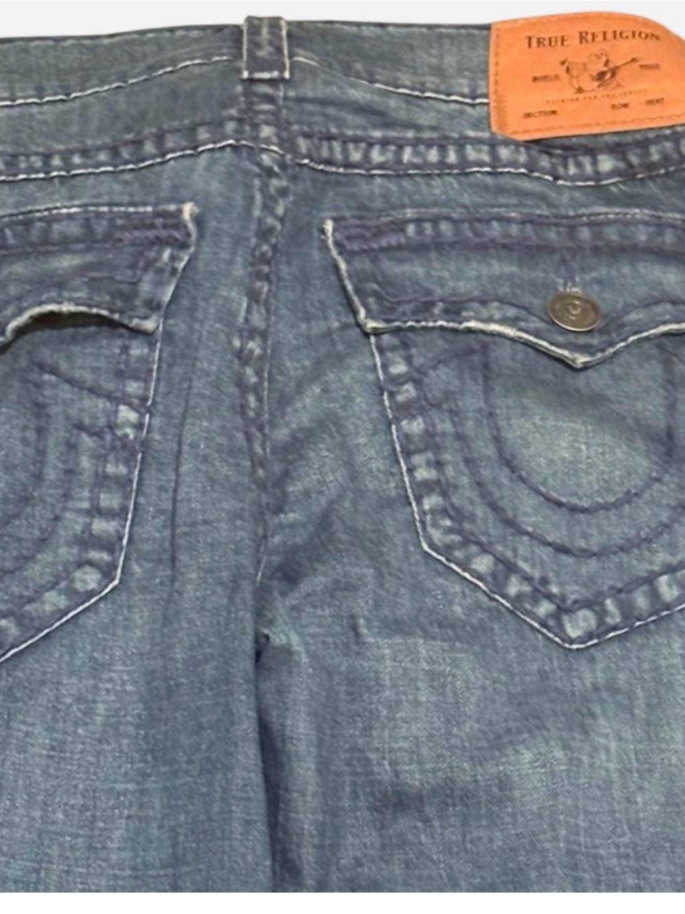 True Religion Men's Faded Blue Straight Jeans - Picture 4 of 5